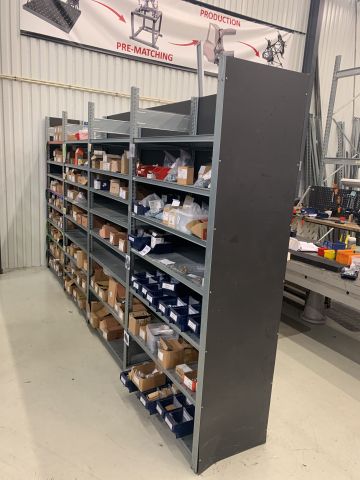 873918-4 Sheet metal shelves, 9 sections and 2 sheet metal cabinets