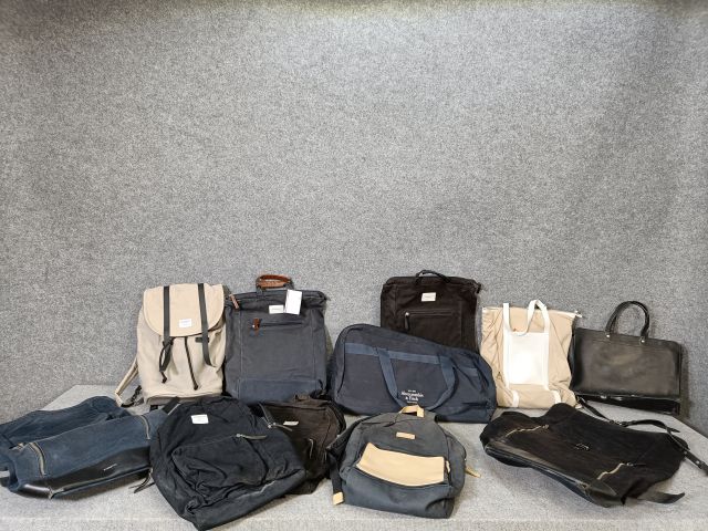 804290-1 Lot Sandqvist bags