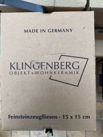 875051-2 Tiles from Klingenberg, M15x15, Tot approx. 33m2