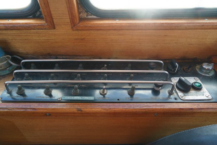 875066-11 Finnmar 9000 patrol boat, Volvo penta D6 310 - 2006