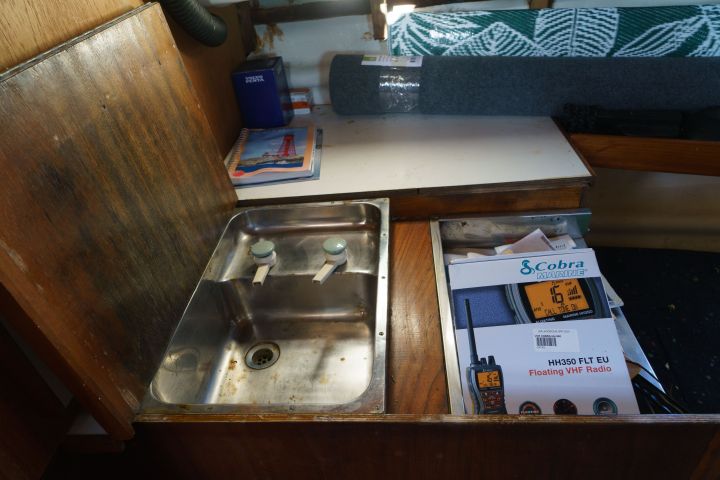 875066-19 Finnmar 9000 patrol boat, Volvo penta D6 310 - 2006