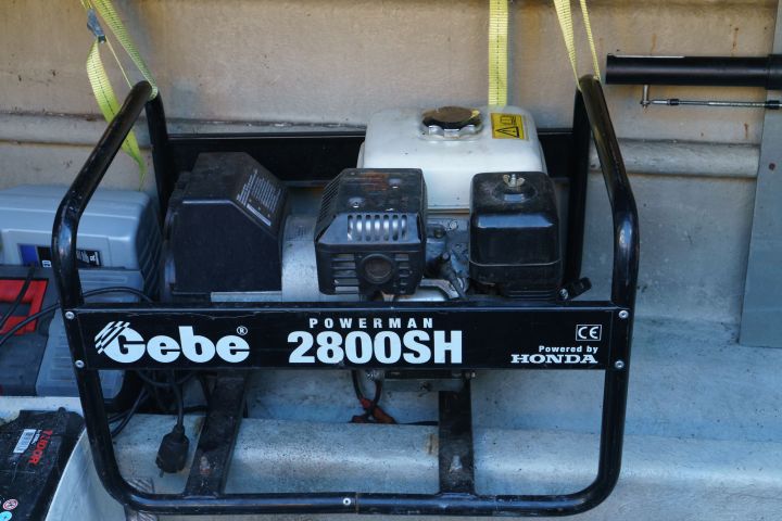 875066-39 Finnmar 9000 patrol boat, Volvo penta D6 310 - 2006