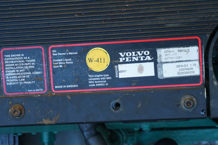 875066-43 Finnmar 9000 patrol boat, Volvo penta D6 310 - 2006