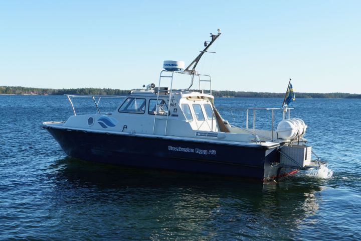 875066-46 Finnmar 9000 patrol boat, Volvo penta D6 310 - 2006