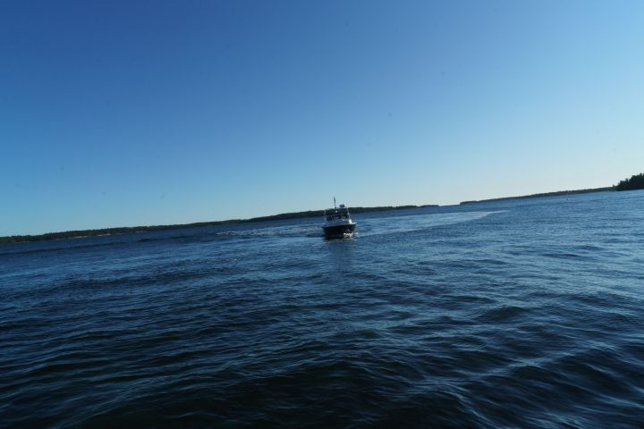 875066-47 Finnmar 9000 patrol boat, Volvo penta D6 310 - 2006