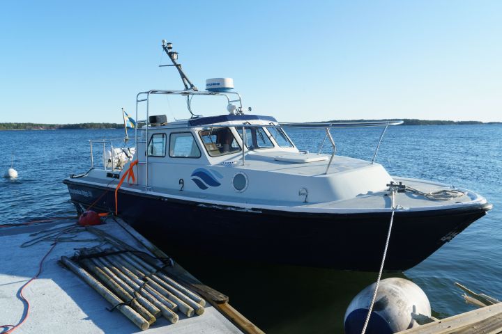 875066-59 Finnmar 9000 patrol boat, Volvo penta D6 310 - 2006