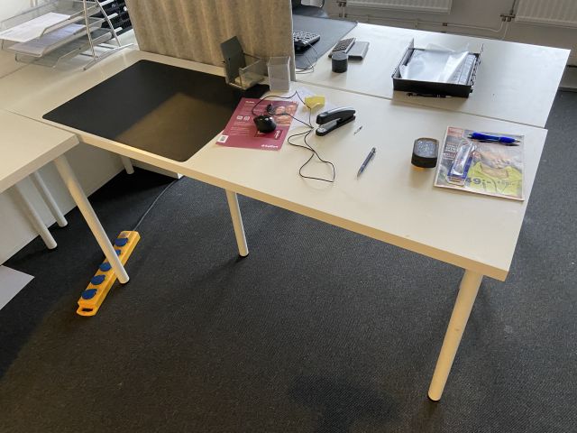 865711-6 Office Workstations & Gaming Chair