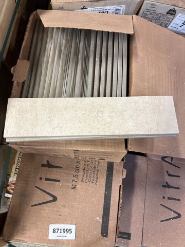 871995-1 Tiles from Vitra M7,5X30 Tot about 28m2