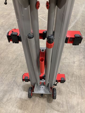 874288-3 Work table Milwaukee MSL 3000 (Display copy)