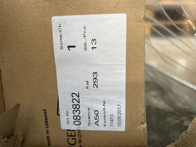 872016-3 Tiles from Klingenberg 30X30cm Tot about 35m2