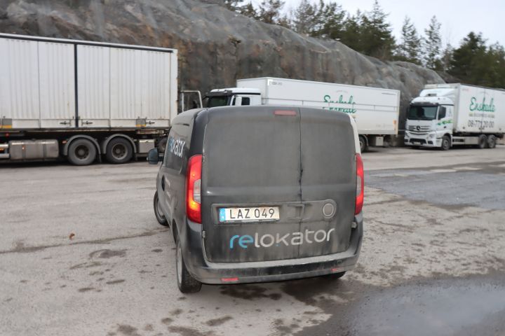 875444-4 Fiat Doblo Cargo 1.3 MJT -16 LAZ049