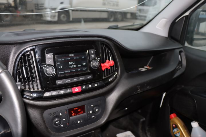 875444-13 Fiat Doblo Cargo 1.3 MJT -16 LAZ049