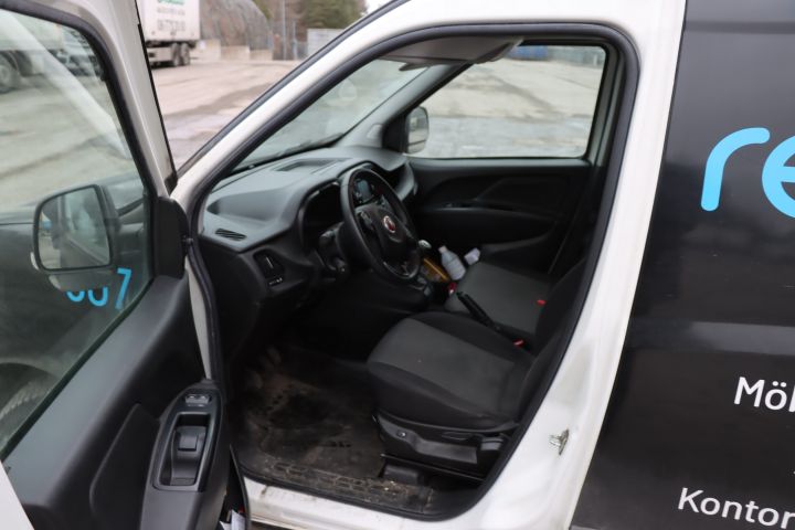 875444-15 Fiat Doblo Cargo 1.3 MJT -16 LAZ049