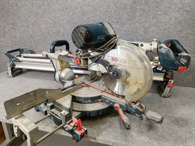 867699-2 Cutting saw with stand, Bosch, GCM 10 SD