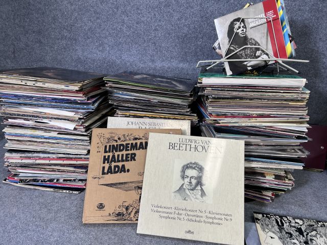 804280-7 Collection of vinyl records, + 1000 pcs