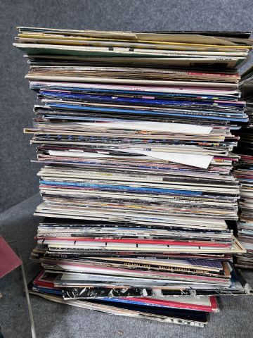 804280-10 Collection of vinyl records, + 1000 pcs