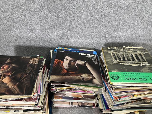 804280-8 Collection of vinyl records, + 1000 pcs