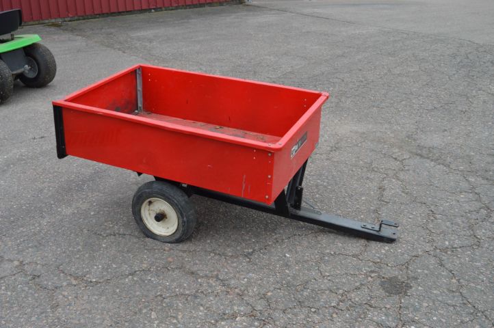 779625-1 Släpkärra i plåt Agri-Fab för åkgräsklippare