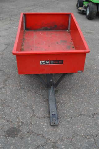 779625-2 Släpkärra i plåt Agri-Fab för åkgräsklippare
