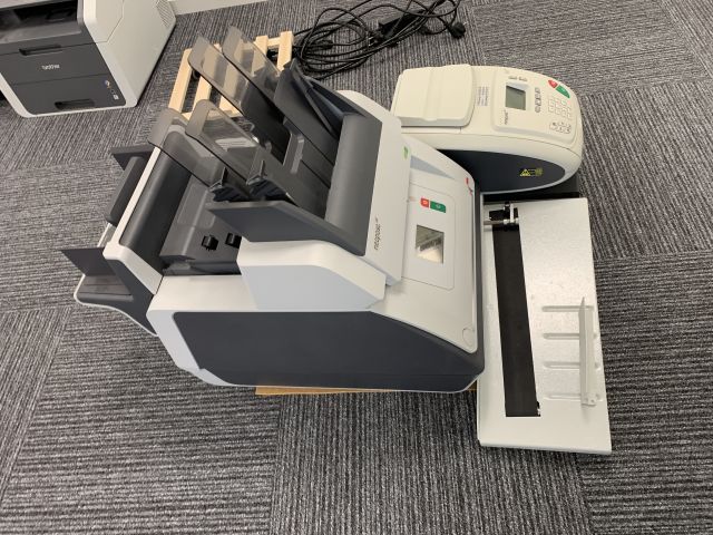 866663-6 Franking machine + envelope machine Neopost
