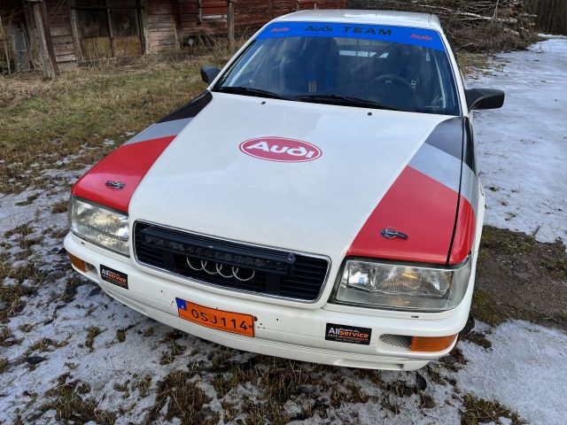 875856-9 AUDI V8, 1989, 247 hp