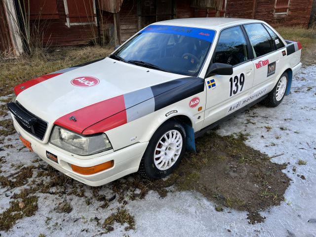 875856-14 AUDI V8, 1989, 247 hp