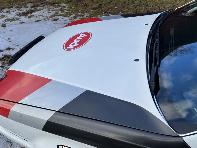 875856-16 AUDI V8, 1989, 247 hp