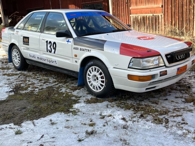 875856-1 AUDI V8, 1989, 247 hp