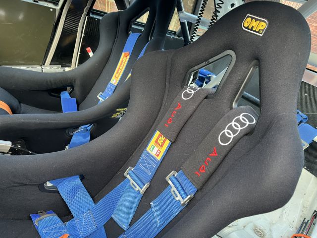 875856-33 AUDI V8, 1989, 247 hp