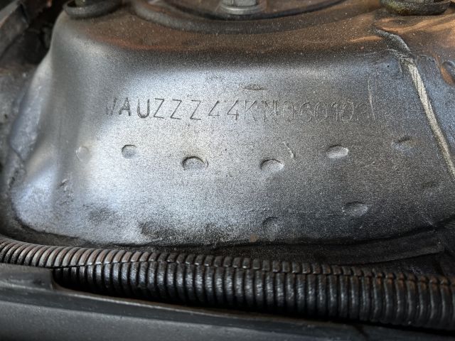 875856-42 AUDI V8, 1989, 247 hp