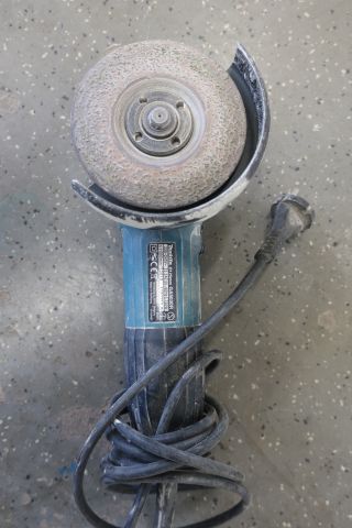 794989-5 Ryobi overhead cutter and Makita angle grinder