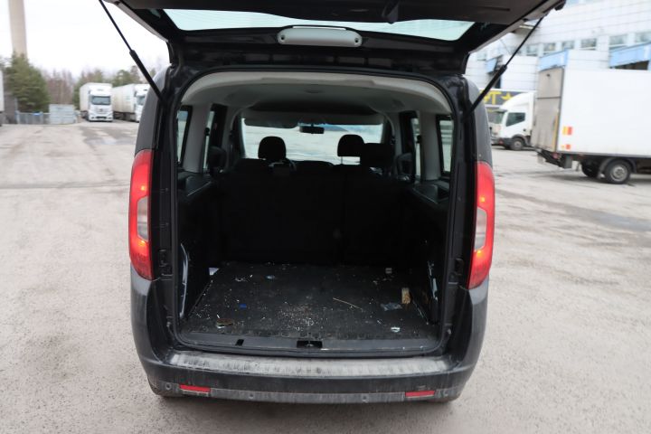 875447-7 Fiat Doblo Cargo 1.6 MJT -19 YUO778