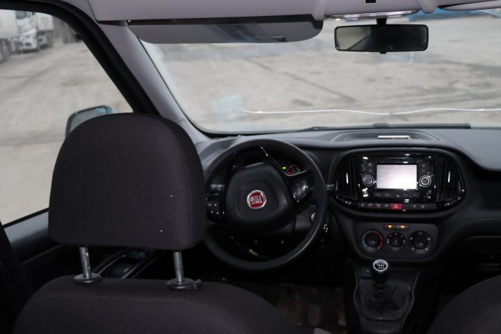 875447-10 Fiat Doblo Cargo 1.6 MJT -19 YUO778