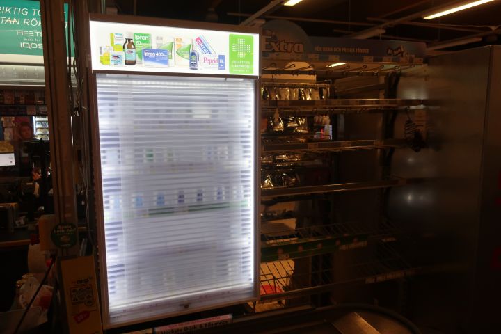 794869-1 Apoteksskåp samt butiksställ för tuggummi etc.