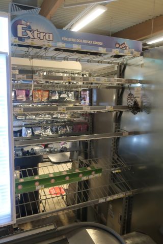 794869-2 Apoteksskåp samt butiksställ för tuggummi etc.