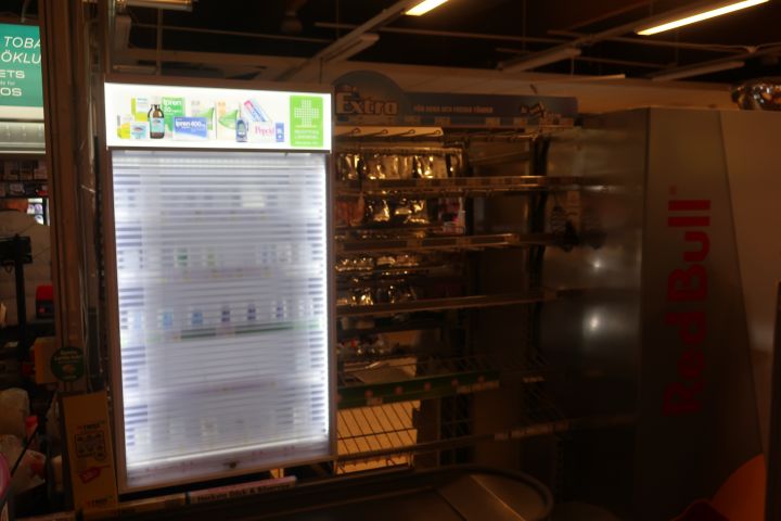 794869-3 Apoteksskåp samt butiksställ för tuggummi etc.