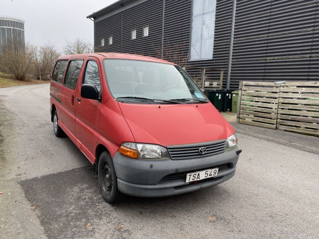833914-1 Toyota Hiace, 2002, 142 hp