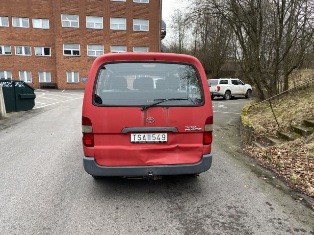 833914-5 Toyota Hiace, 2002, 142 hp