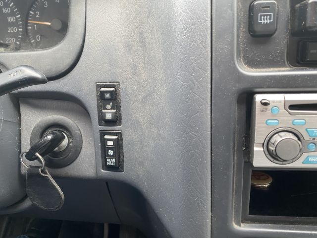 833914-19 Toyota Hiace, 2002, 142 hp