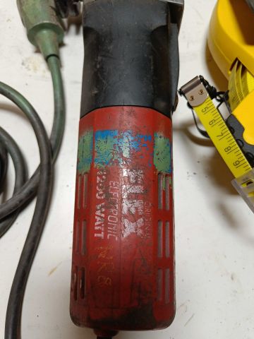 826219-7 Hand machines / Tools