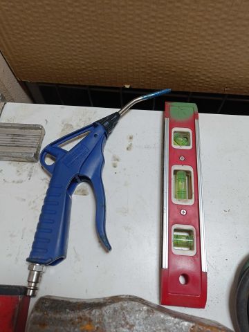 826219-9 Hand machines / Tools