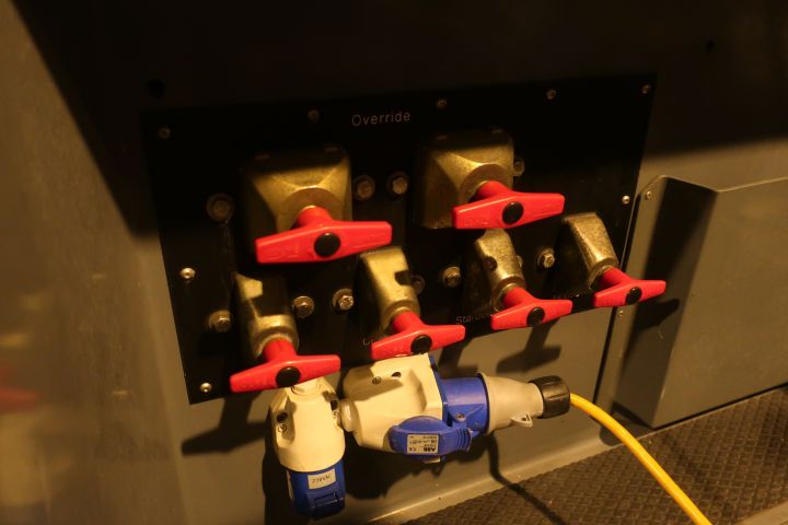 876267-34 Rib boat - type Cougar enforcer C12 rib -08