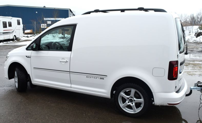 877690-11 Volkswagen Caddy - 2017
