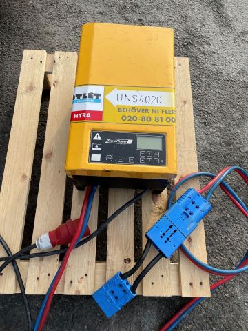 872791-28 Reach truck with charger Atlet UNS / 200DTFVRC675 (10692H)