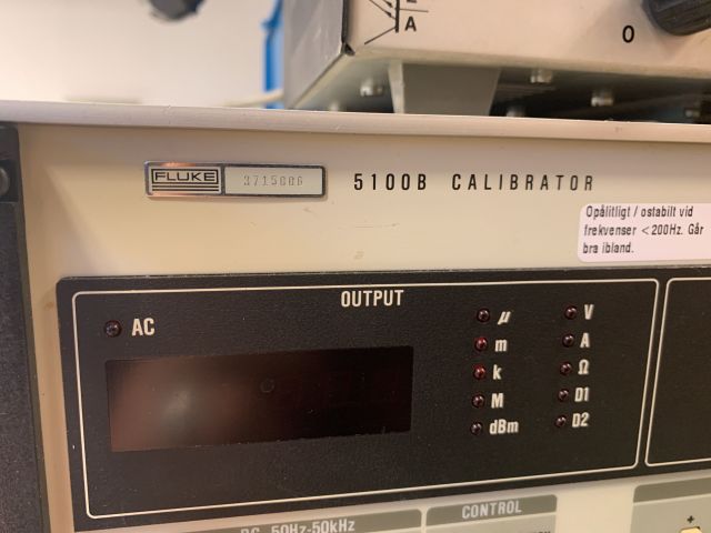 876423-3 Calibrator Fluke 5100B