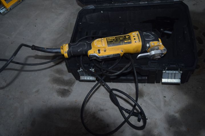 683432-4 Dewalt Multitool DWE315 -QS