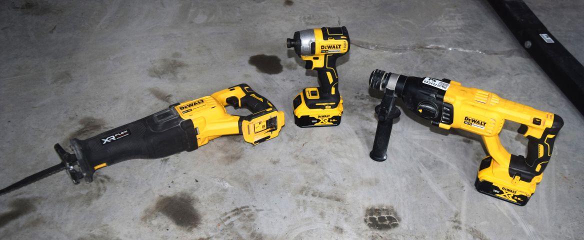 683442-1 Devalt Tiger saw, screwdriver and hammer drill