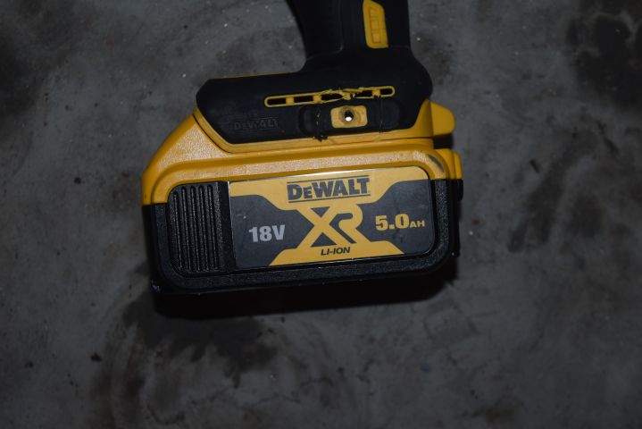 683442-8 Devalt Tiger saw, screwdriver and hammer drill