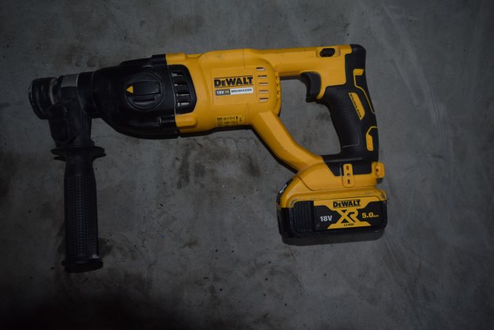 683442-12 Devalt Tiger saw, screwdriver and hammer drill