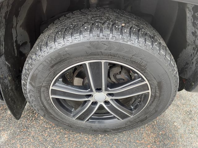 865724-10 Volkswagen Amarok - 2014